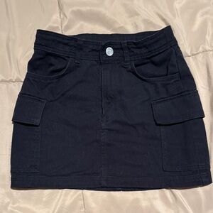 H&M Black Mini Skirt with Pockets